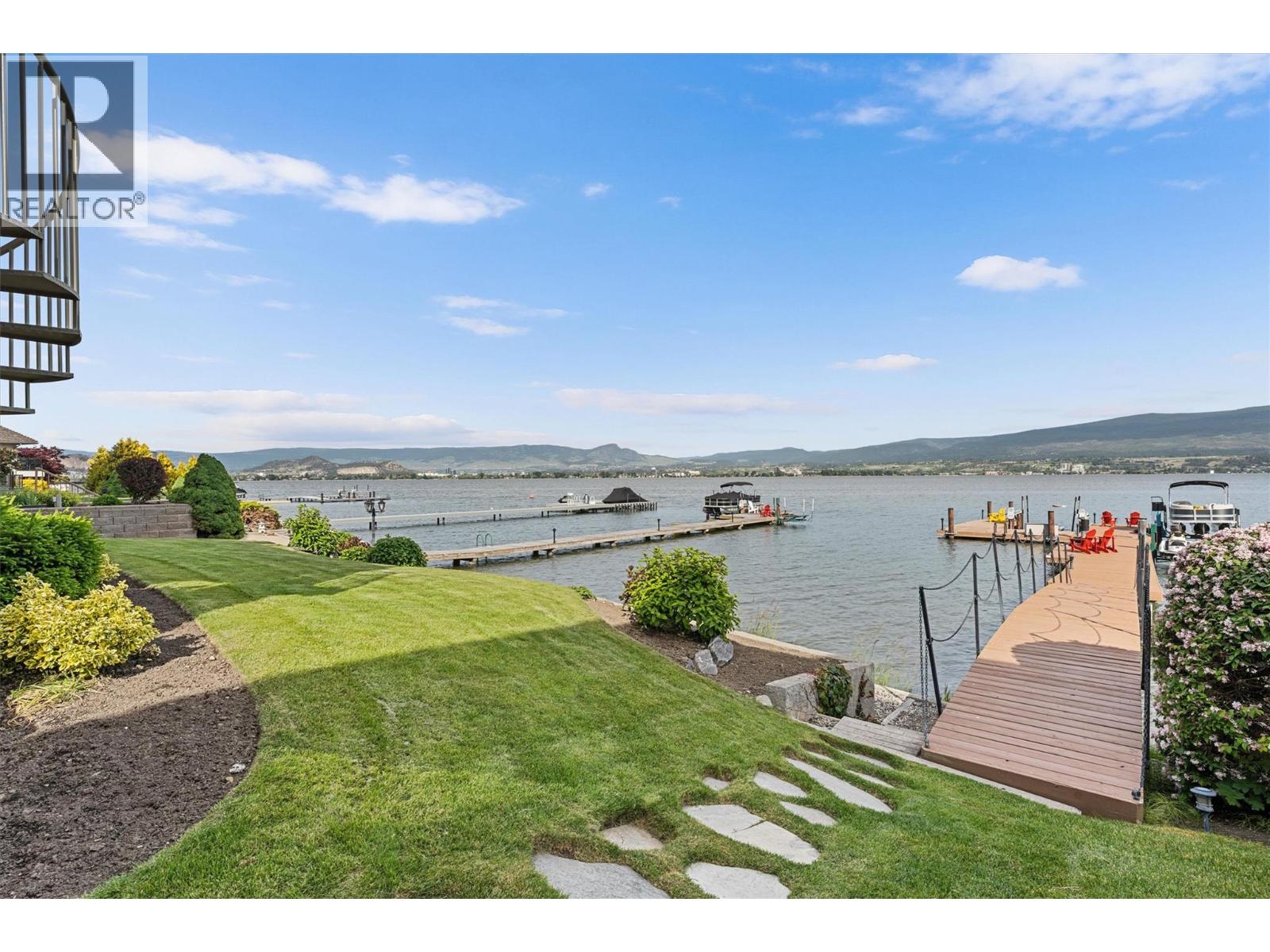 529 Zdralek Cove, West Kelowna