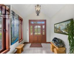 Living room - 1650 Pritchard Drive, West Kelowna, BC V4T1X4 Photo 11