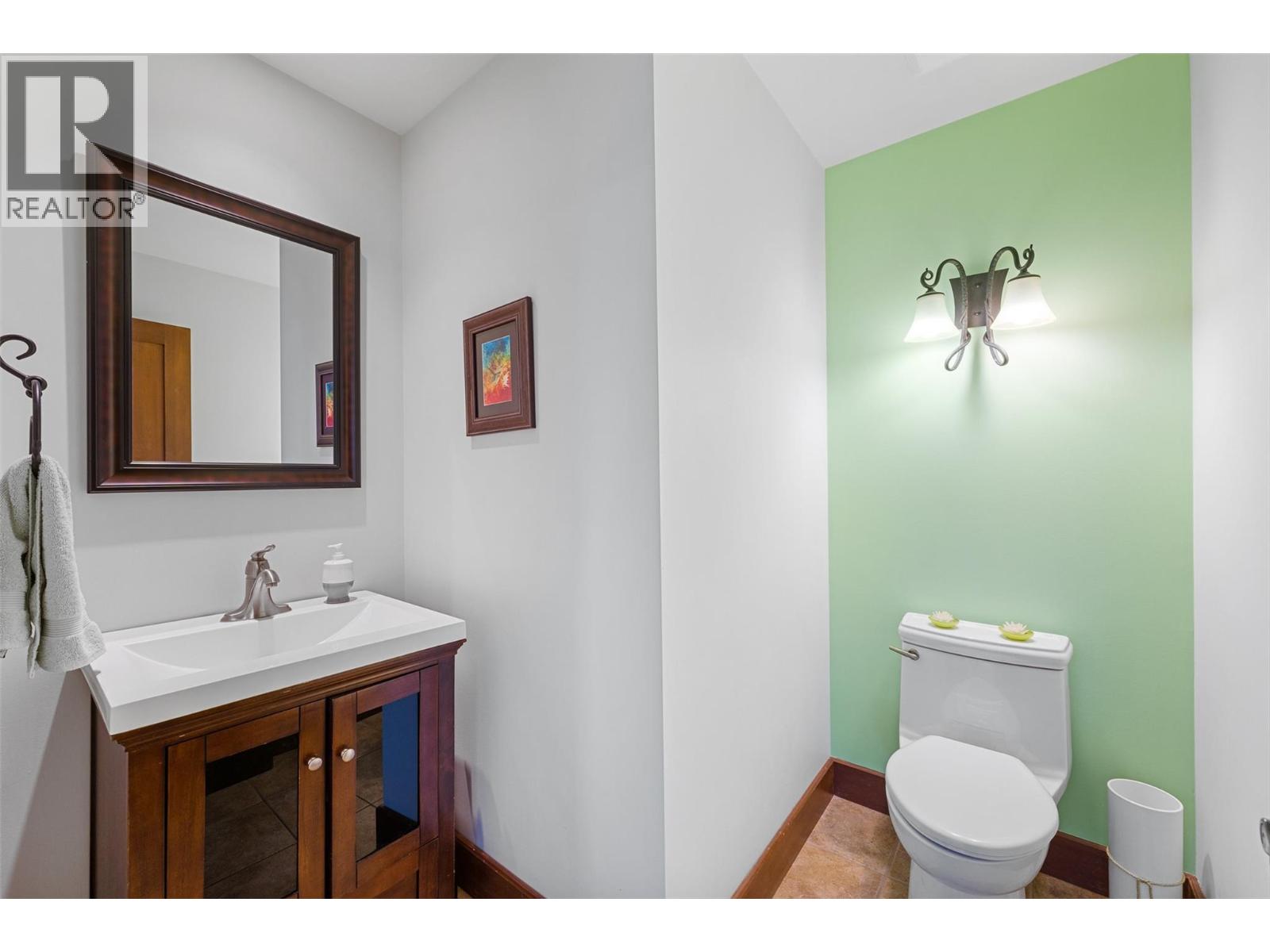 1650 Pritchard Drive, West Kelowna