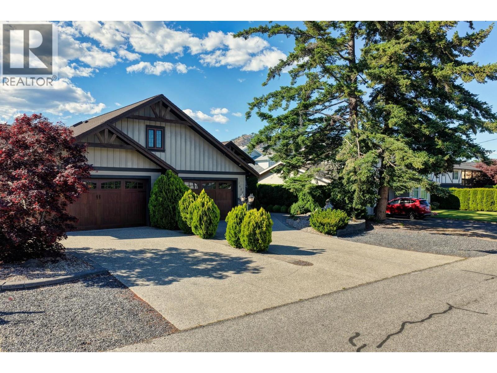 1650 Pritchard Drive, West Kelowna