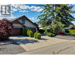 Primary Bedroom - 1650 Pritchard Drive, West Kelowna, BC V4T1X4 Photo 9
