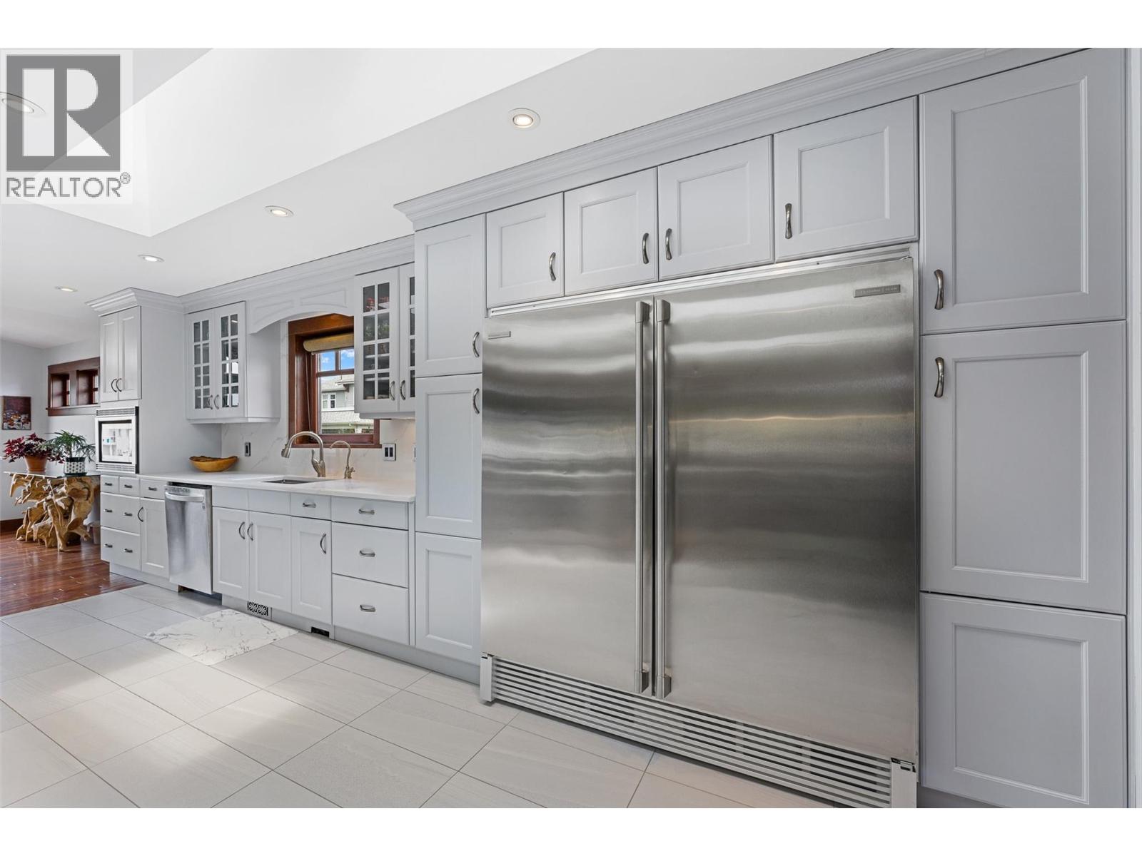 1650 Pritchard Drive, West Kelowna
