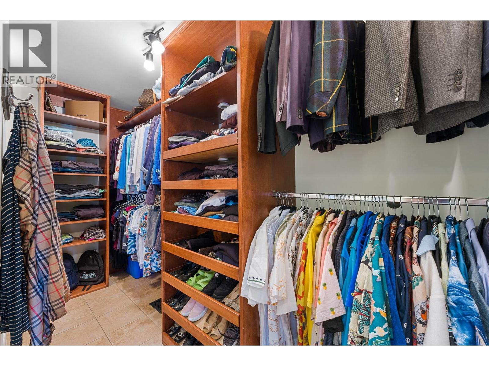 1650 Pritchard Drive, West Kelowna