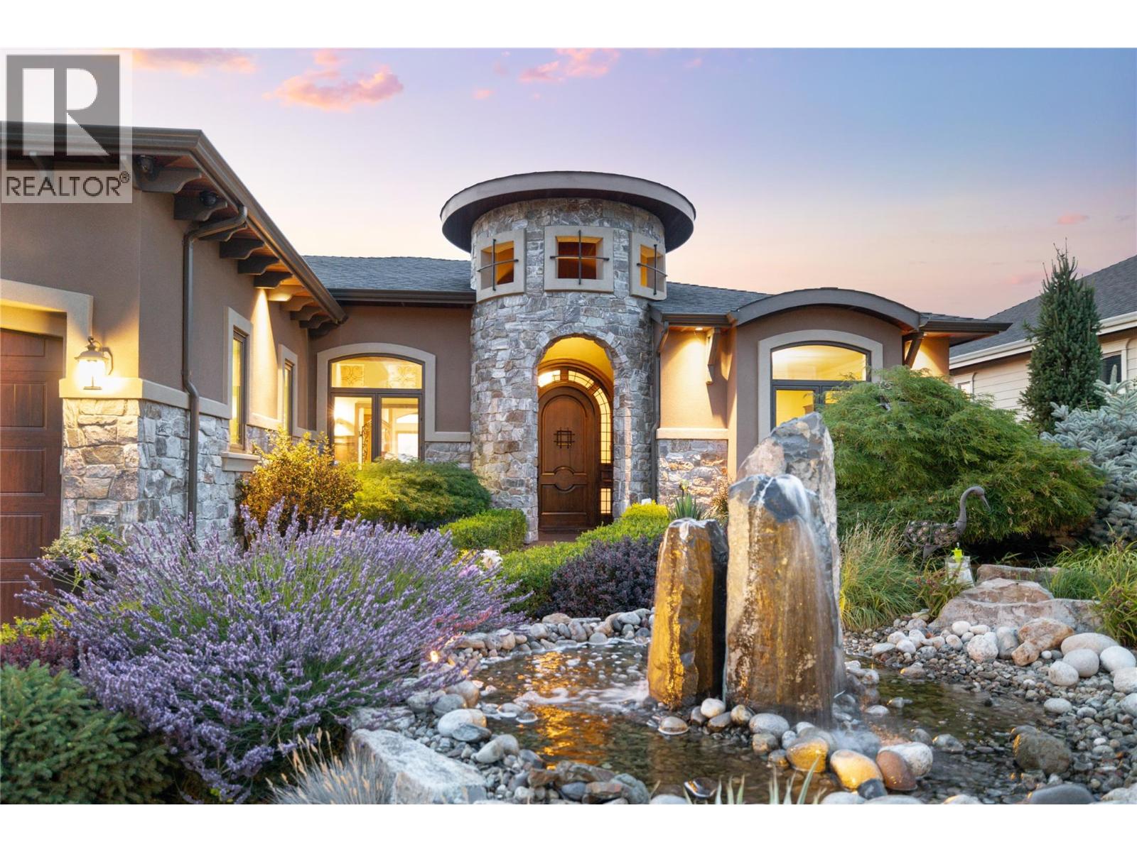 954 Hewetson Avenue, Kelowna