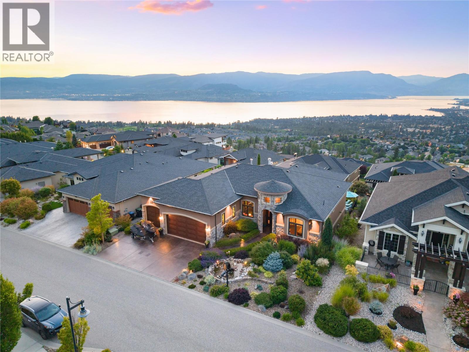954 Hewetson Avenue, Kelowna