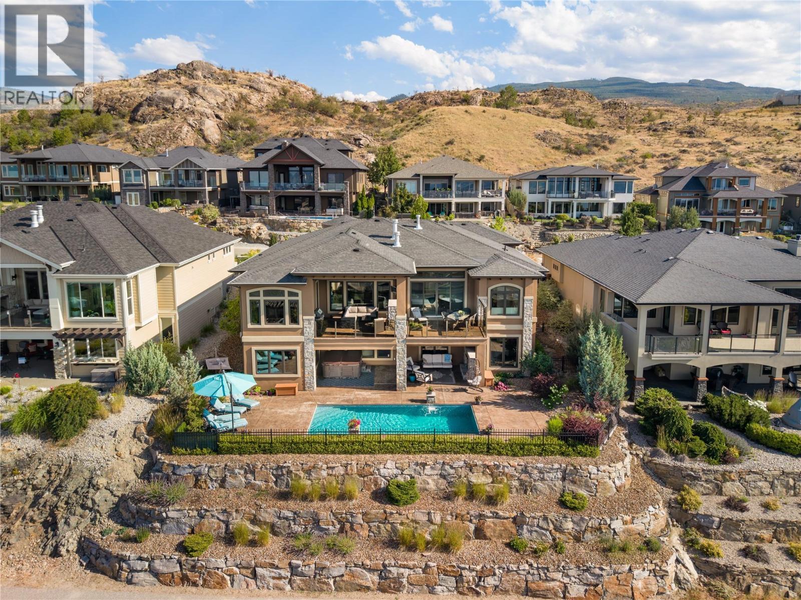954 Hewetson Avenue, Kelowna