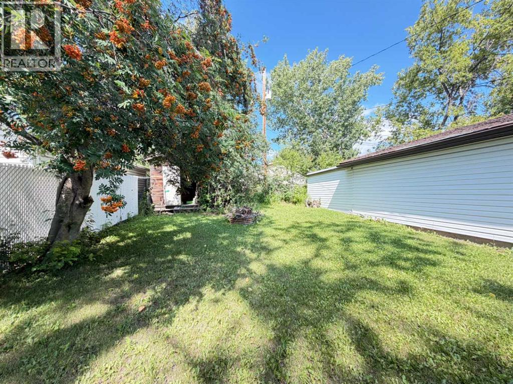 9508 104 Avenue - Image 3