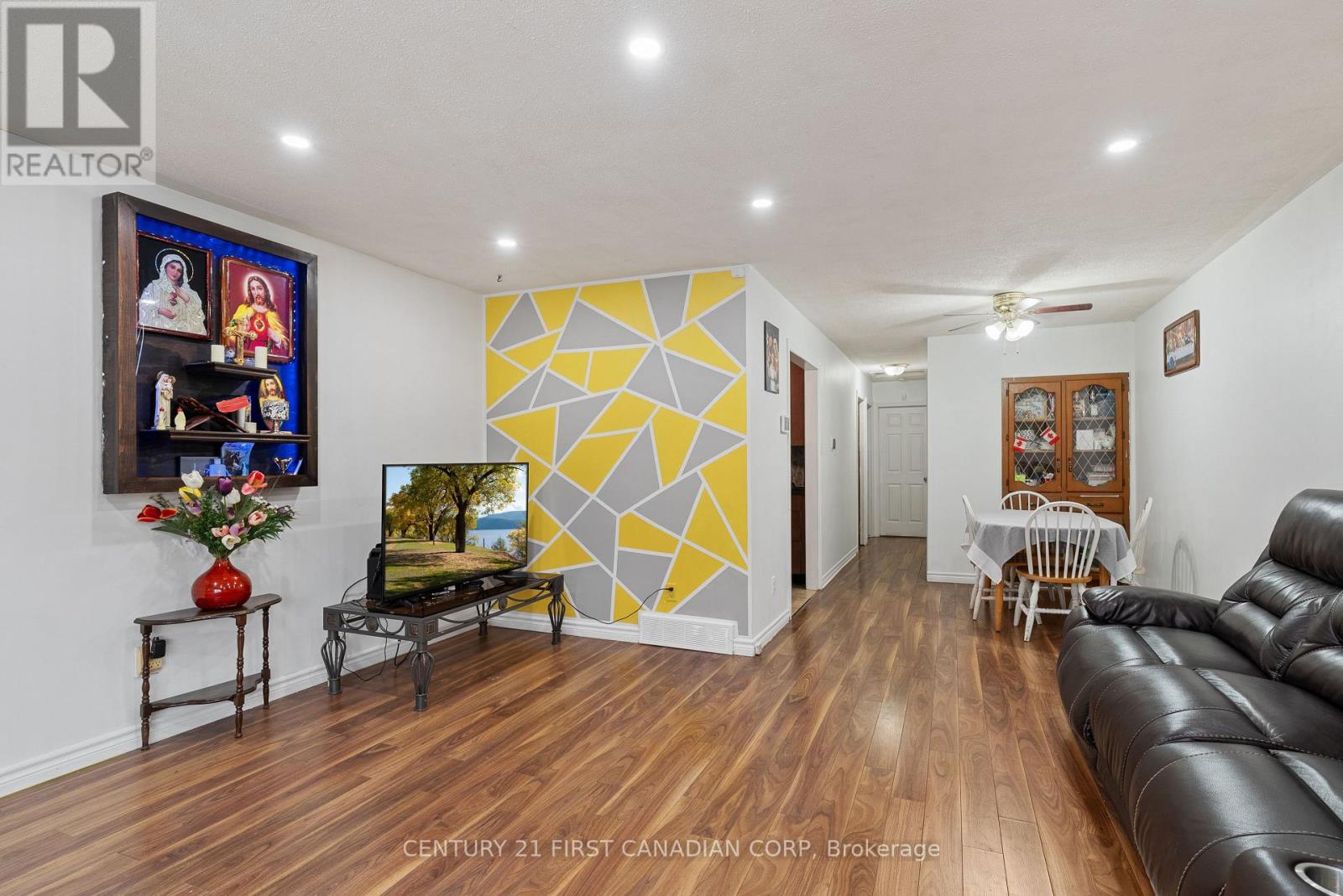 54 BRENNAN DRIVE N - Image 6