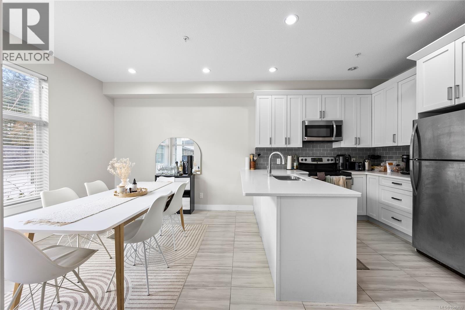 #135 6057 Doumont Rd - 11