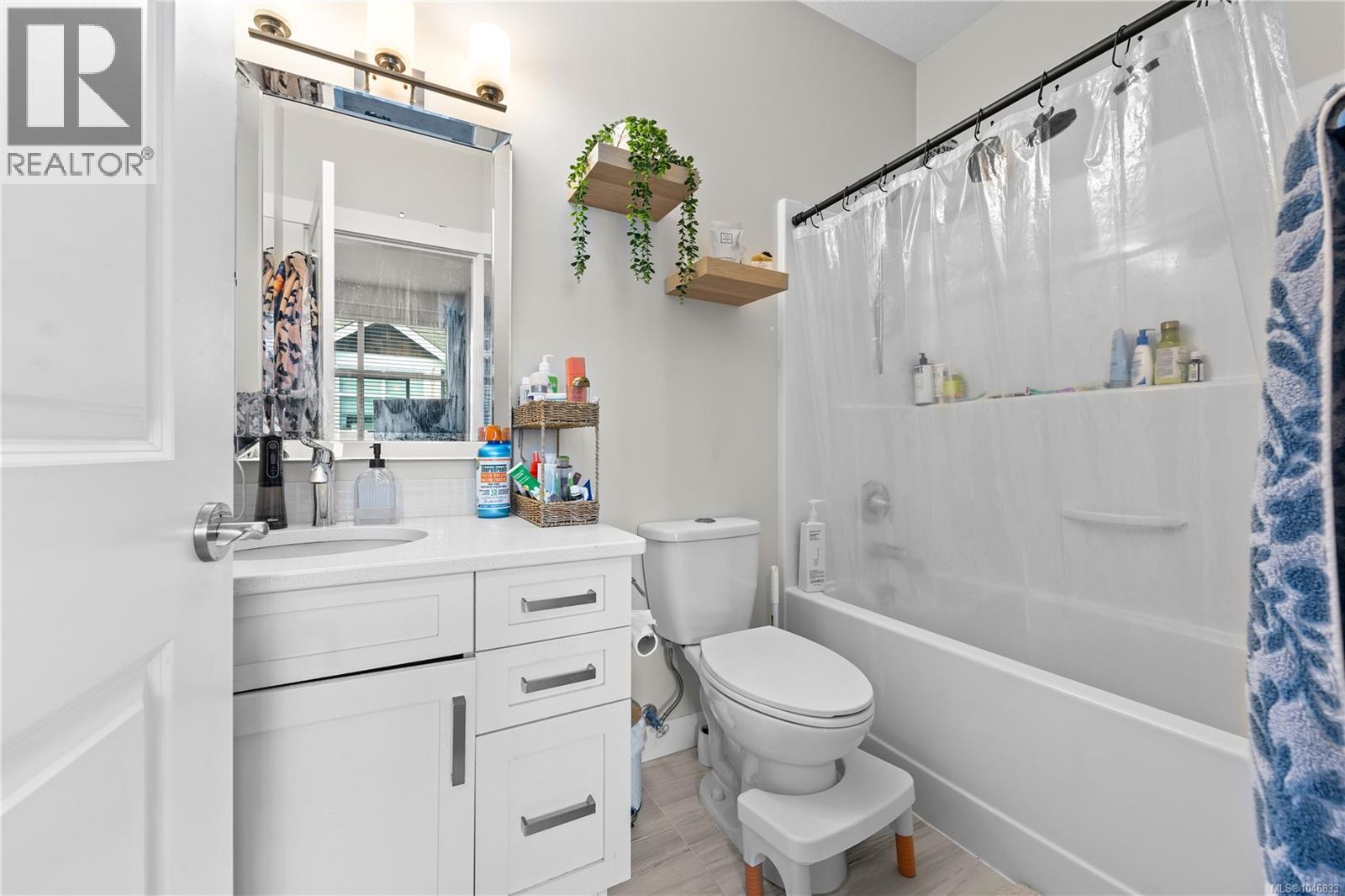 #135 6057 Doumont Rd - 24