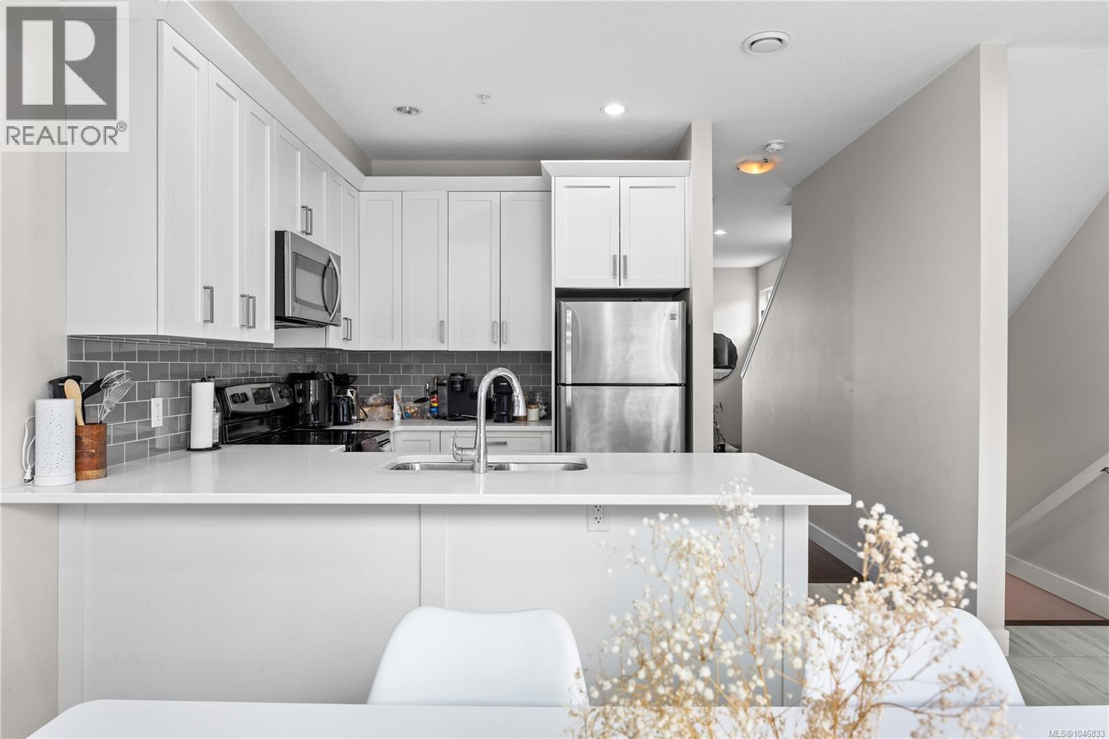 #135 6057 Doumont Rd - 15
