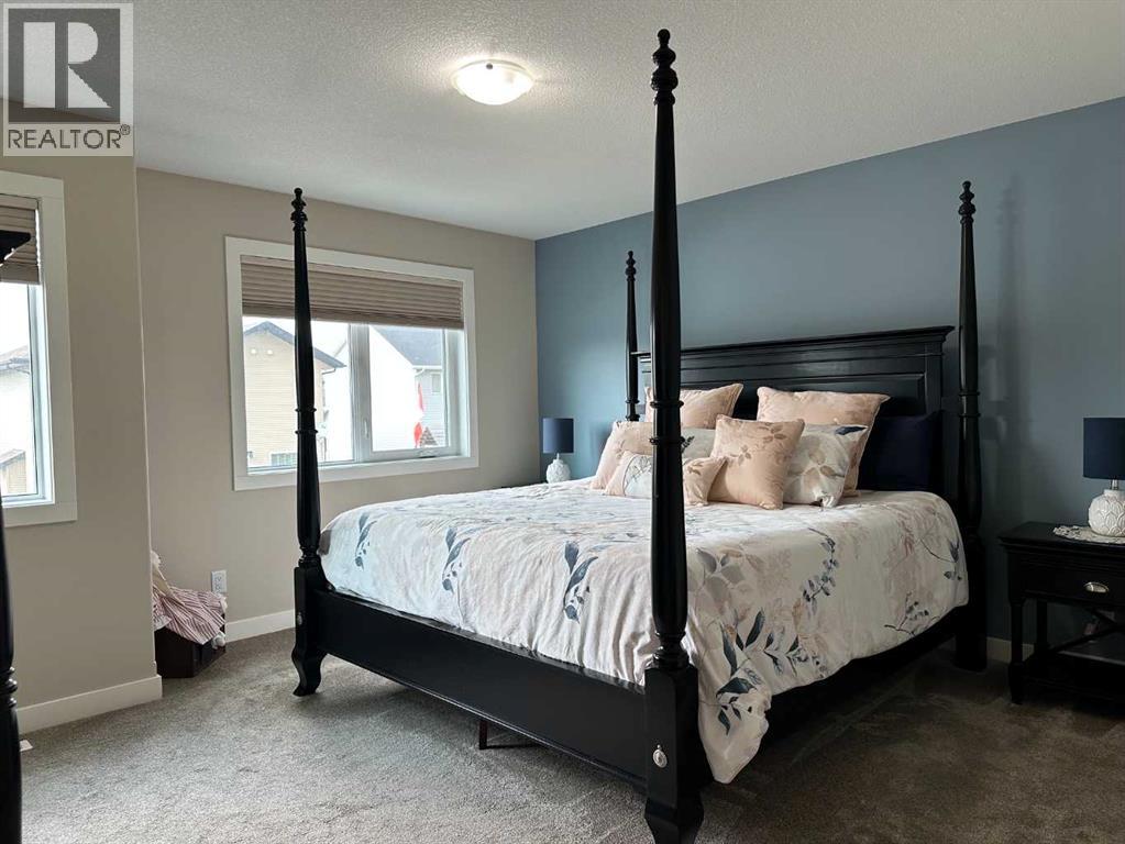 95 Golden Crescent - Photo 16