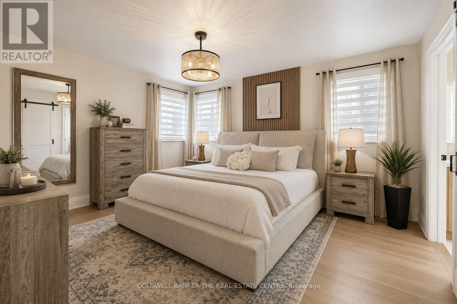 684 LAKELANDS AVENUE - Image 29