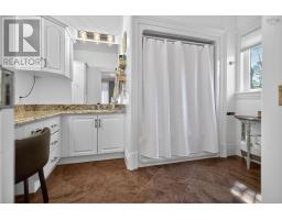46 Smith Avenue, Truro, NS B2N1C1 Photo 29