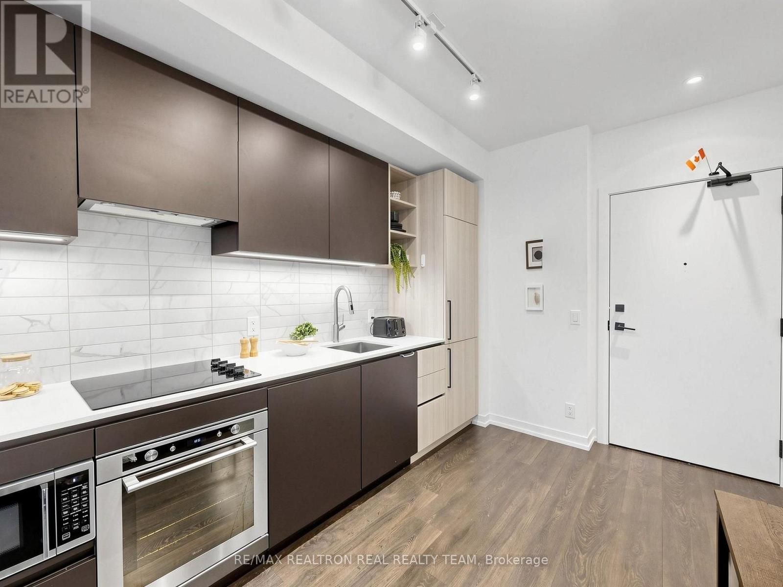 #2807 55 MERCER STREET - 17