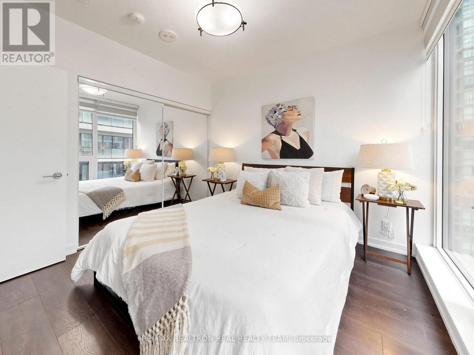 #2807 55 MERCER STREET - 27