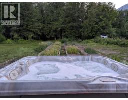 2996 Allison Road, Hagensborg, BC V0T1H0 Photo 21