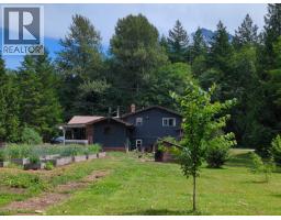2996 Allison Road, Hagensborg, BC V0T1H0 Photo 23