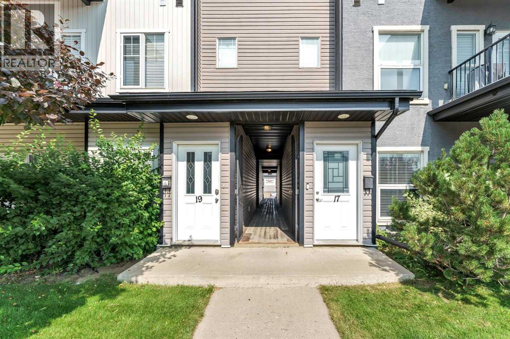 298 Somerset Way Southeast
