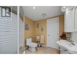 915 Catskill Drive E, Oshawa, ON L1J8J9 Photo 24