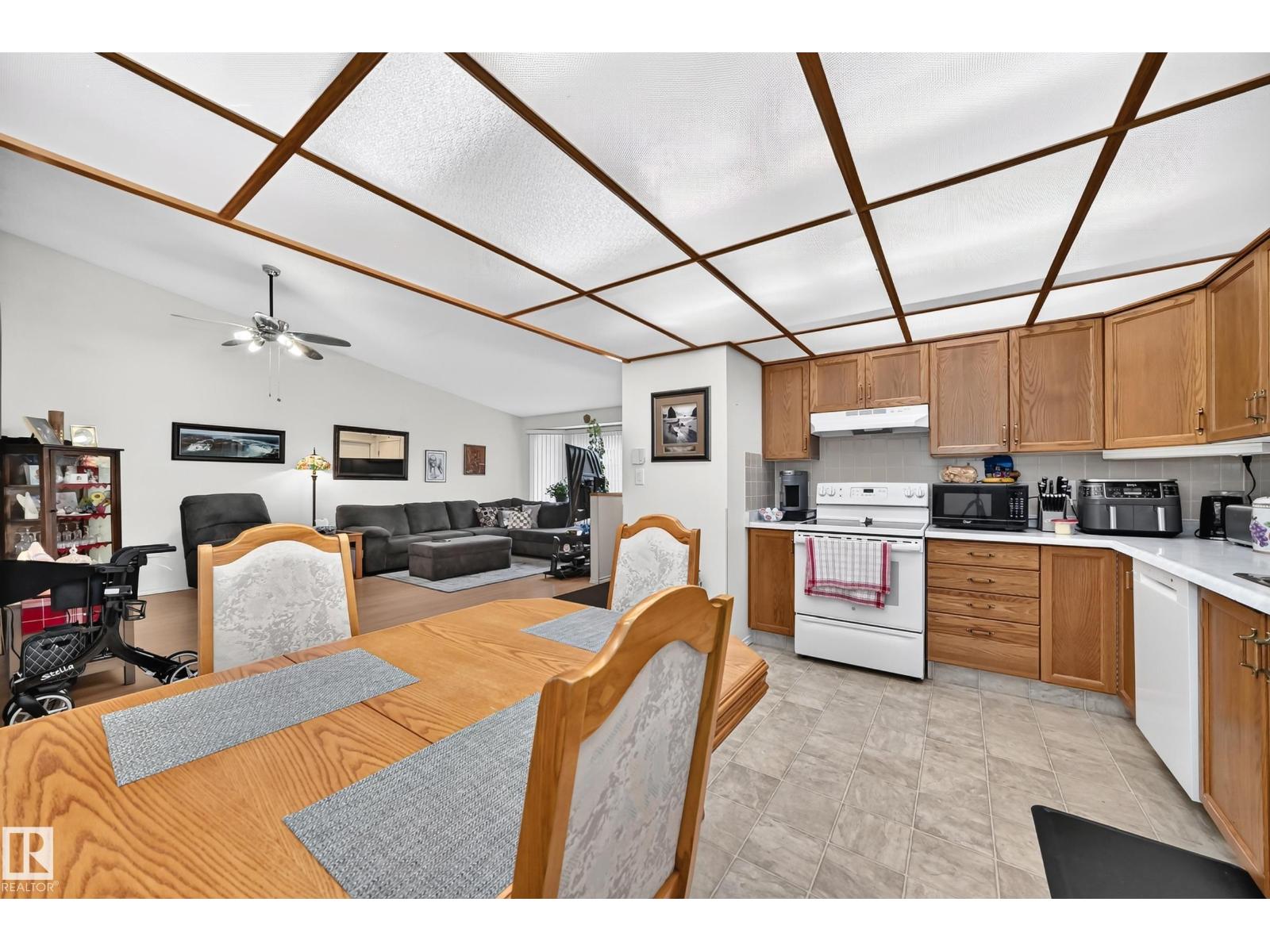 7530 137A Avenue NW - Photo 14