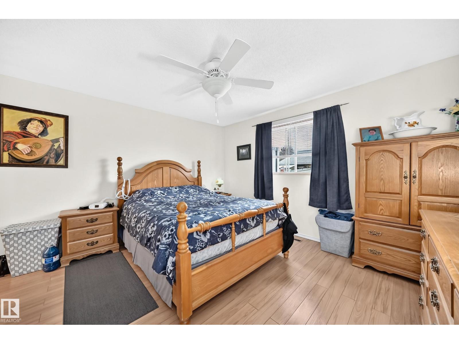7530 137A Avenue NW - Photo 18