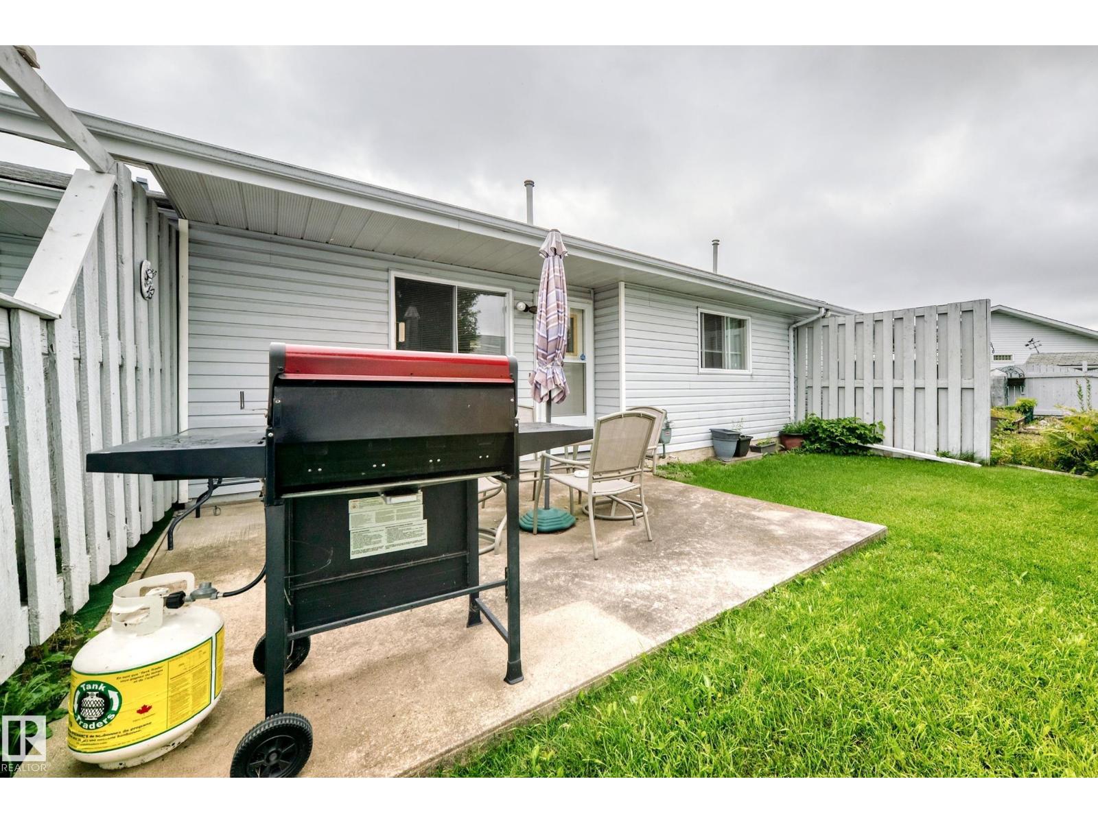7530 137A Avenue NW - Photo 31