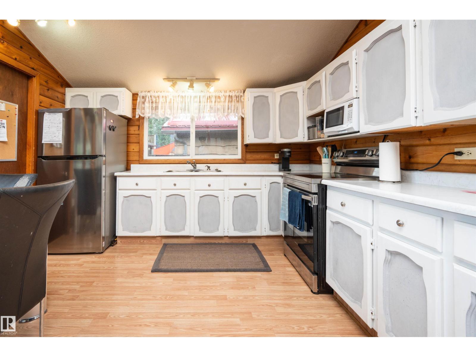 5011 38 Street - Photo 11