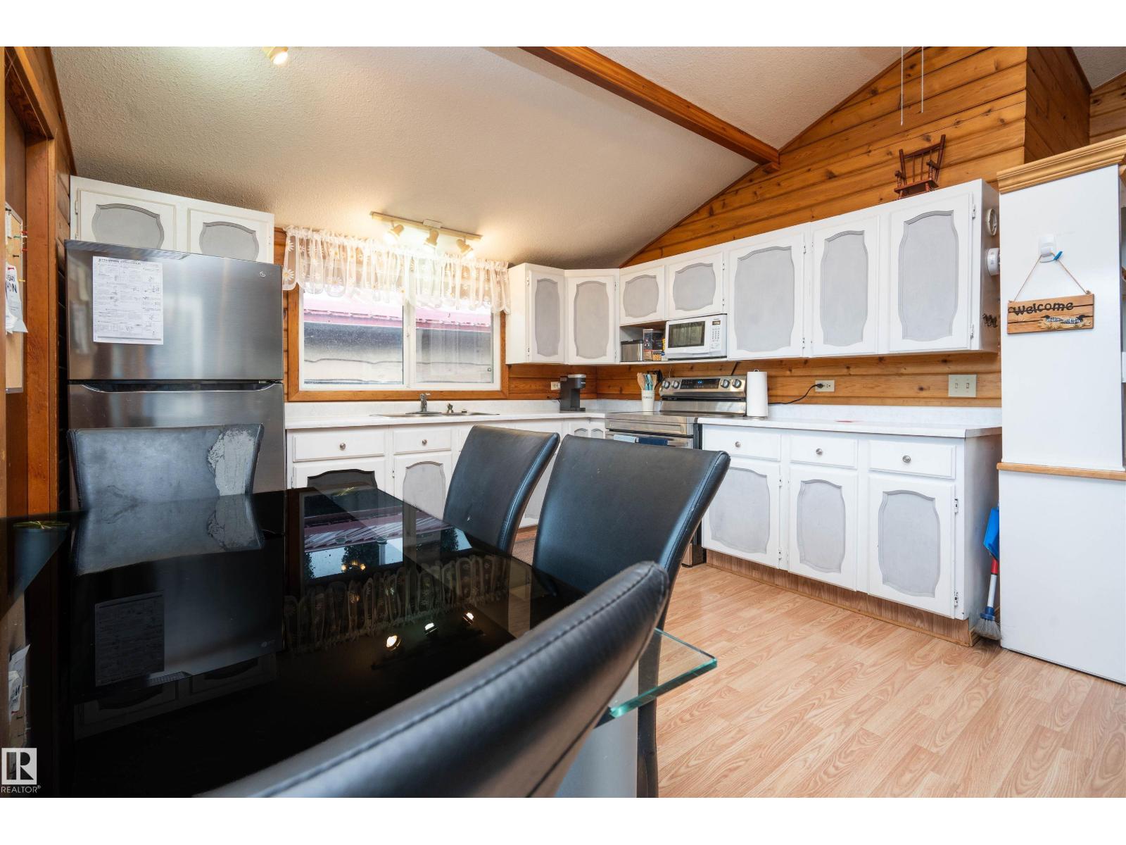 5011 38 Street - Photo 12