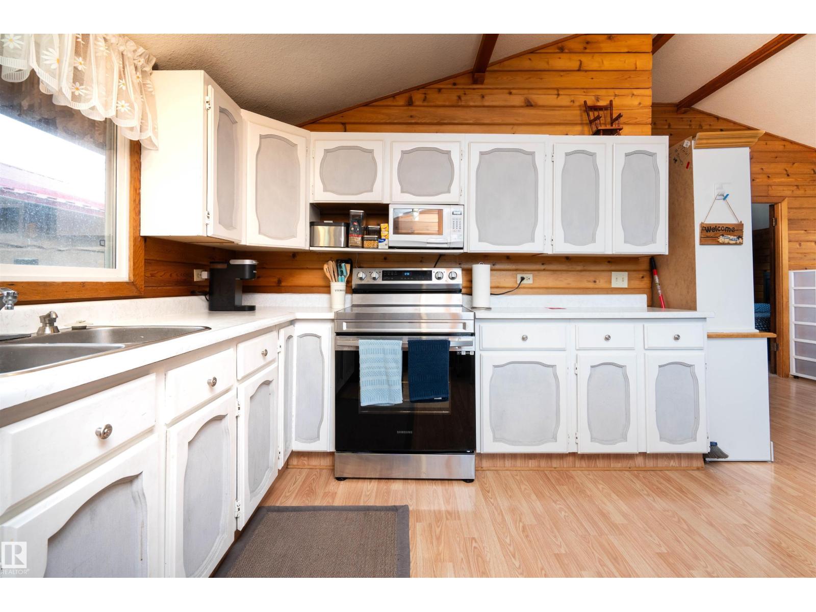 5011 38 Street - Photo 13