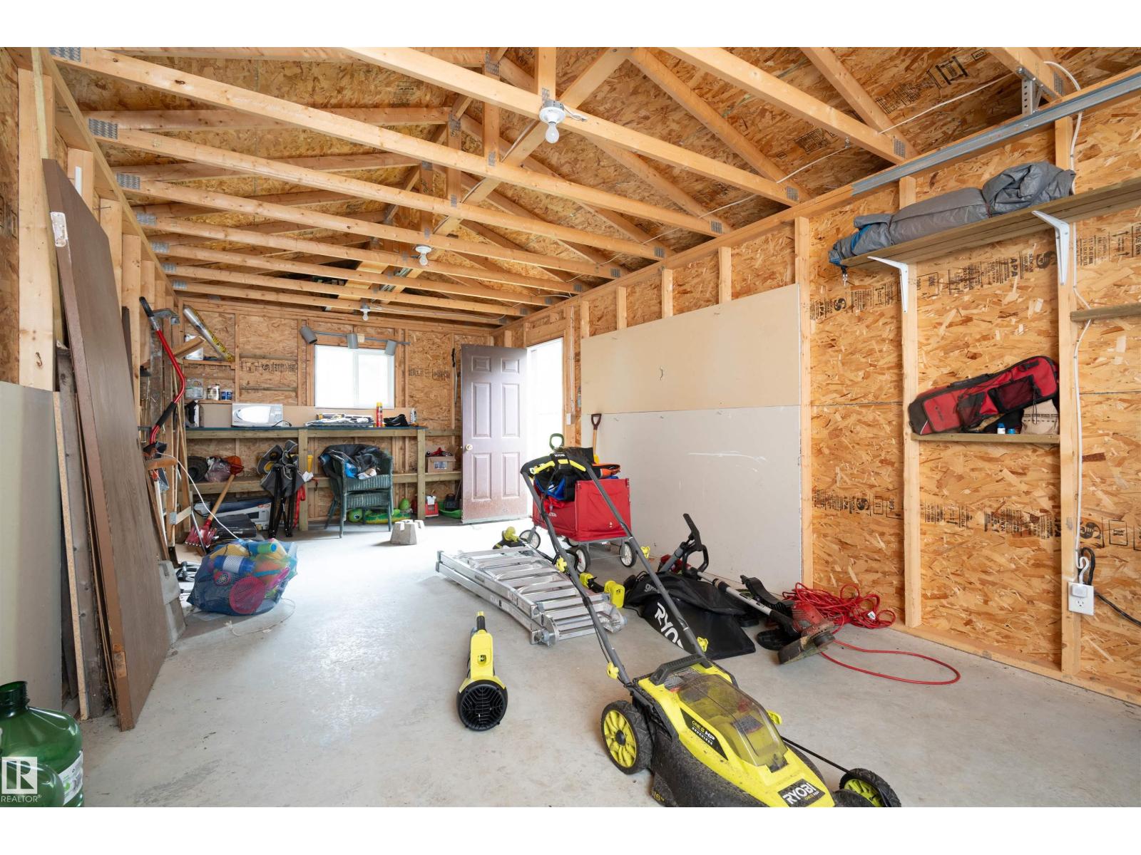5011 38 Street - 22