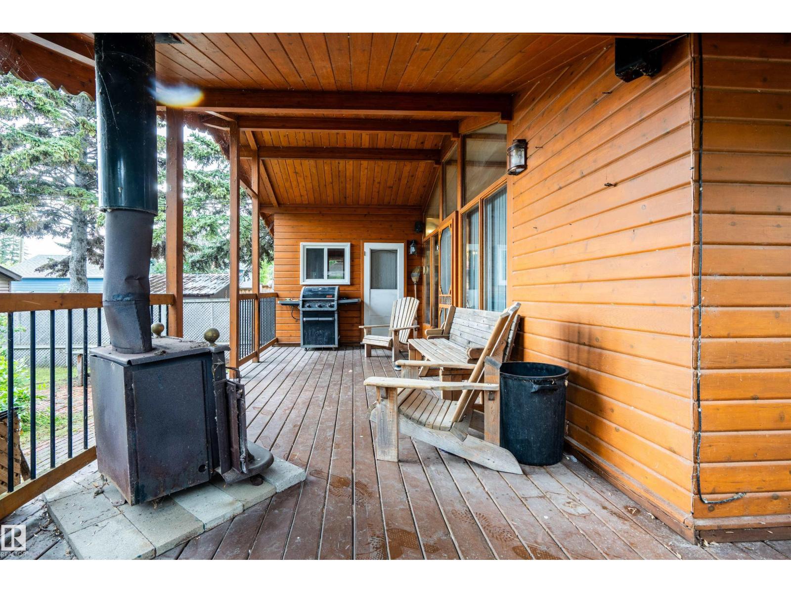 5011 38 Street - 30