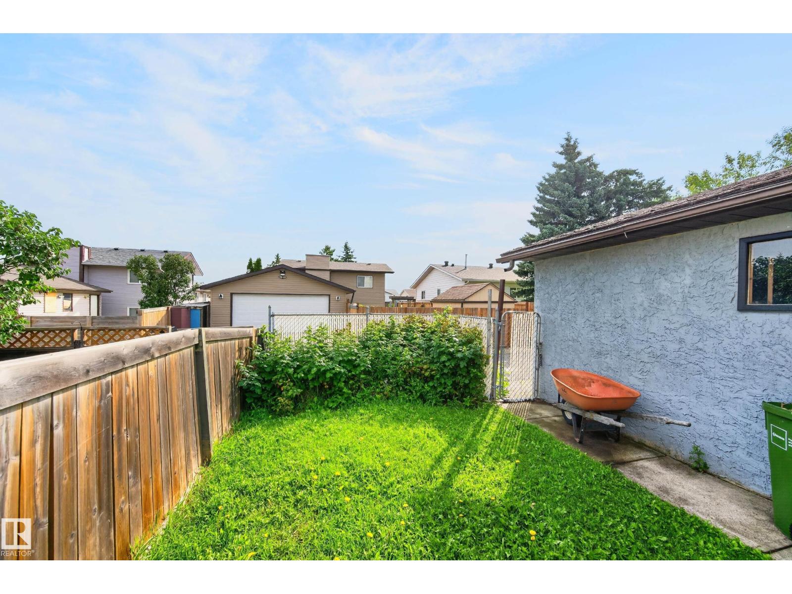 14531 31A ST NW - 32