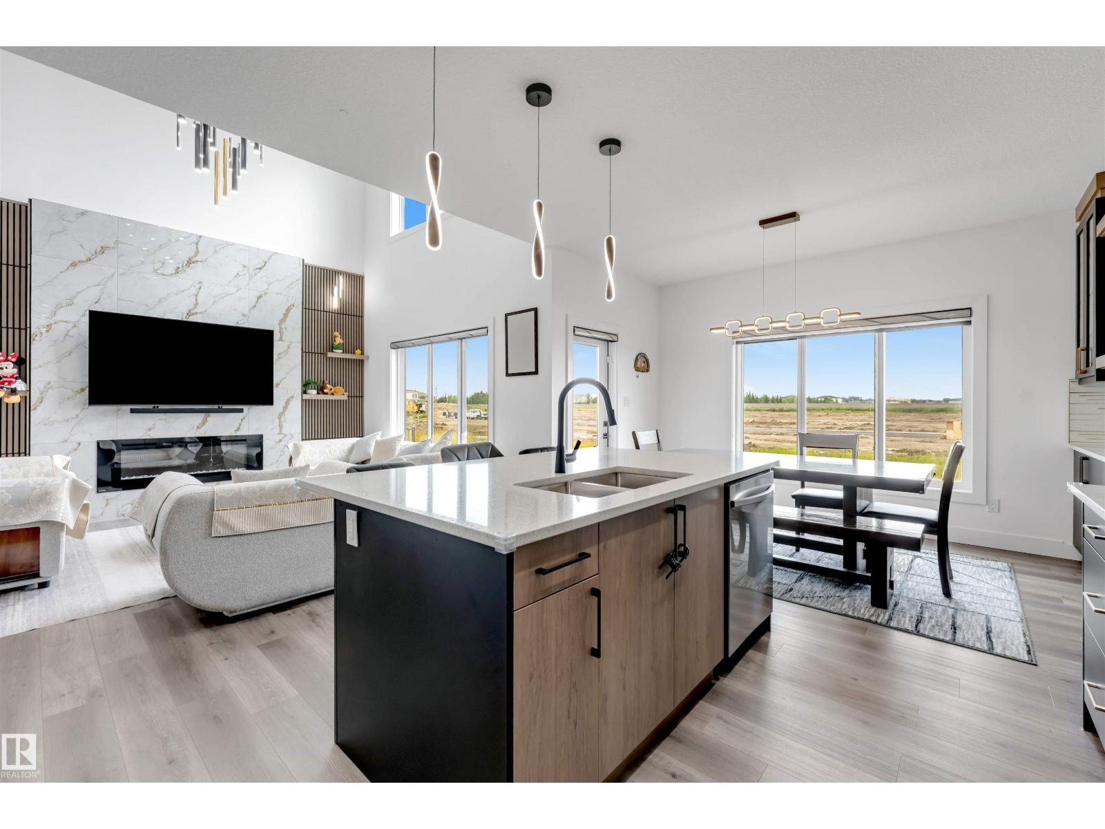 6227 19 ST NE - Image 11