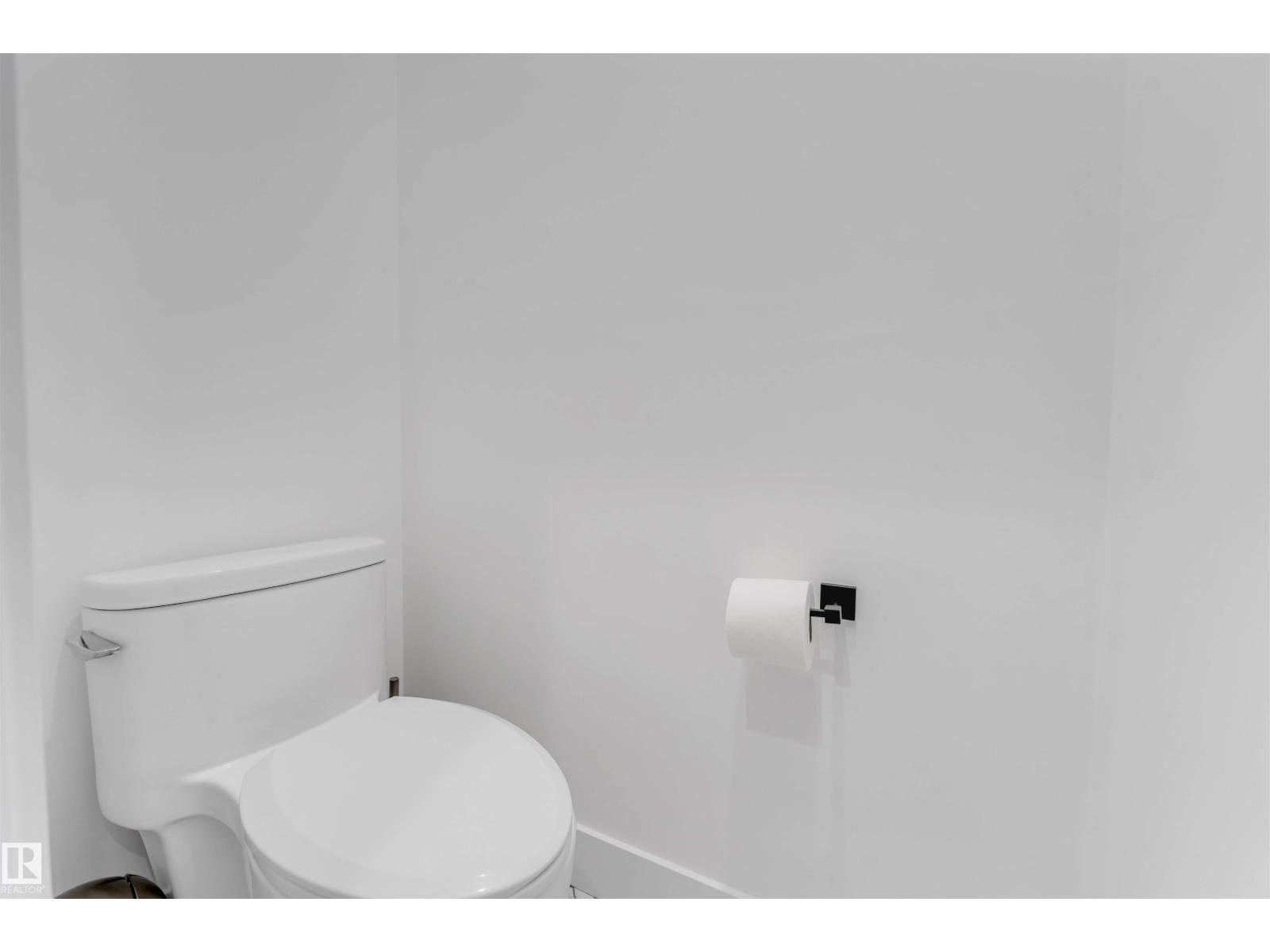6227 19 ST NE - 33