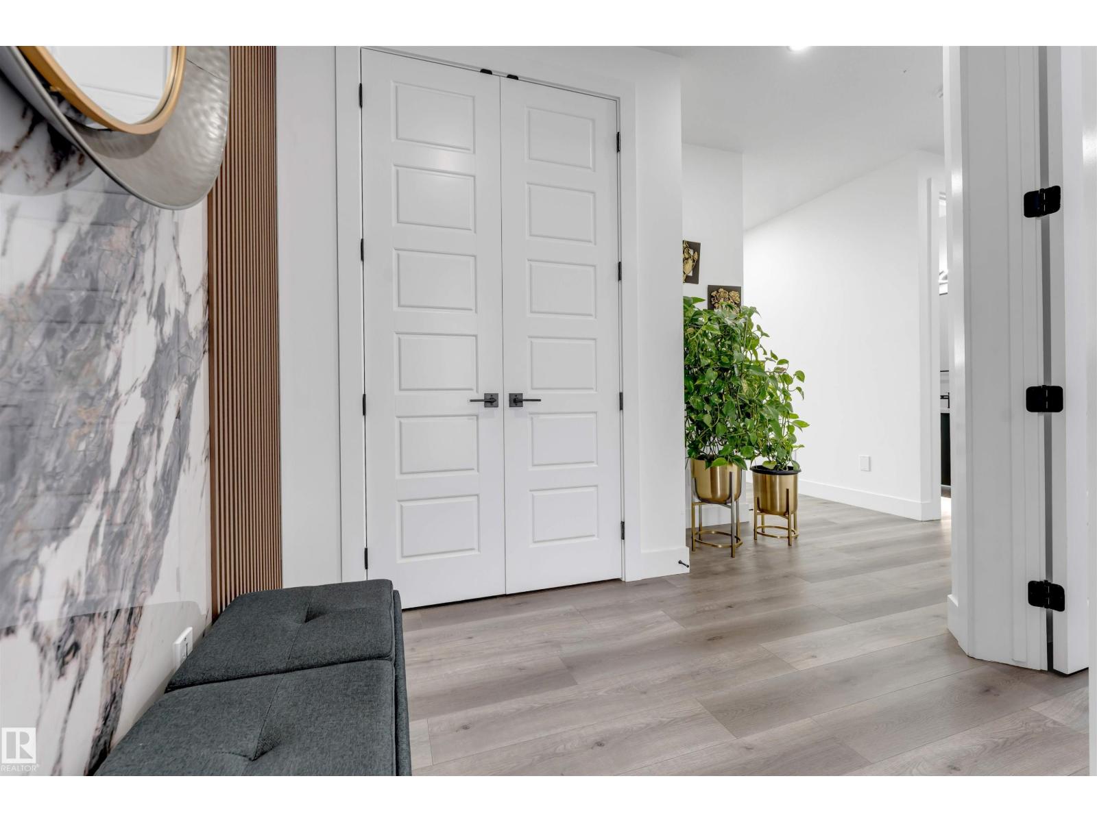 6227 19 ST NE - Image 36