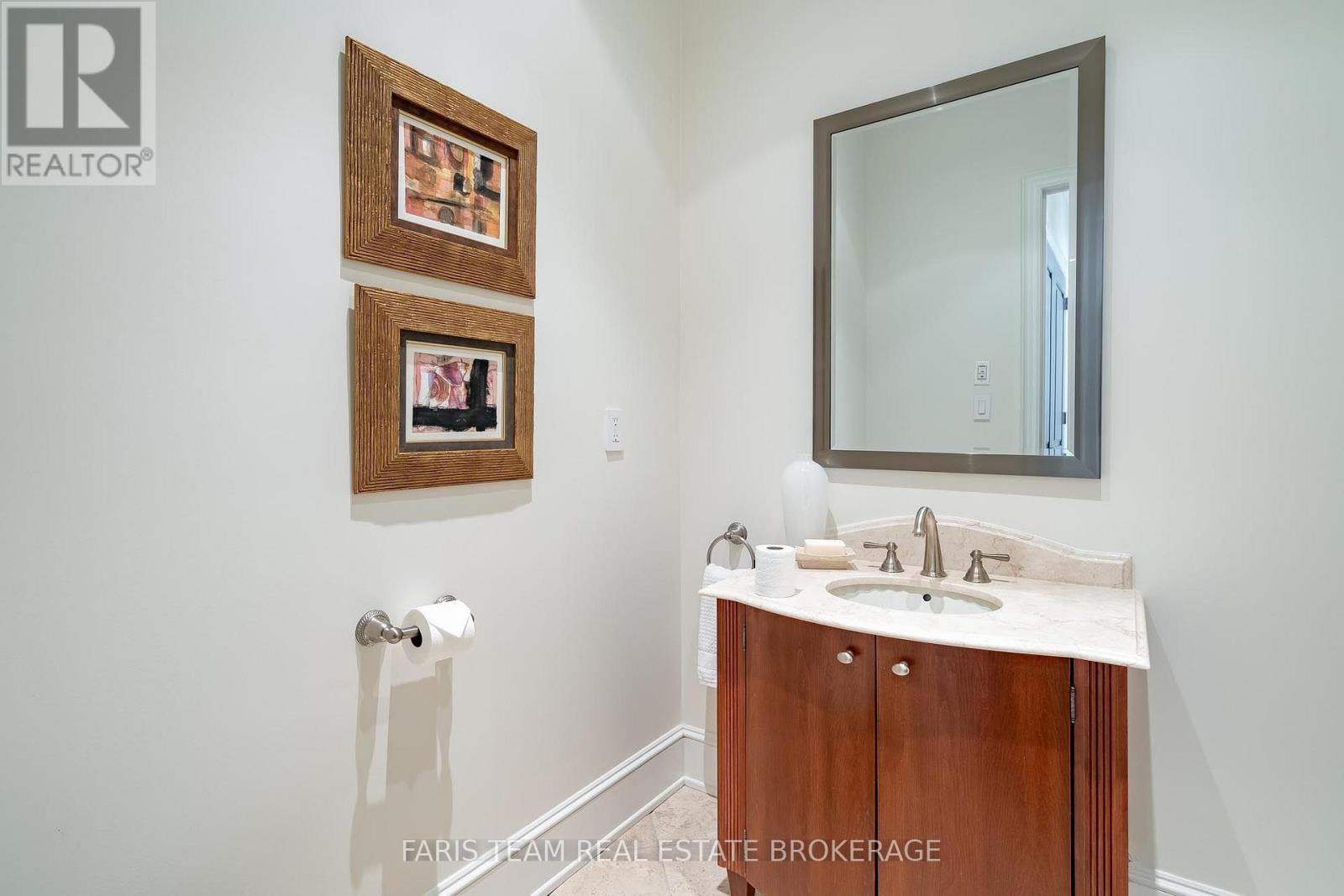 6 MIDVES COURT - Image 22