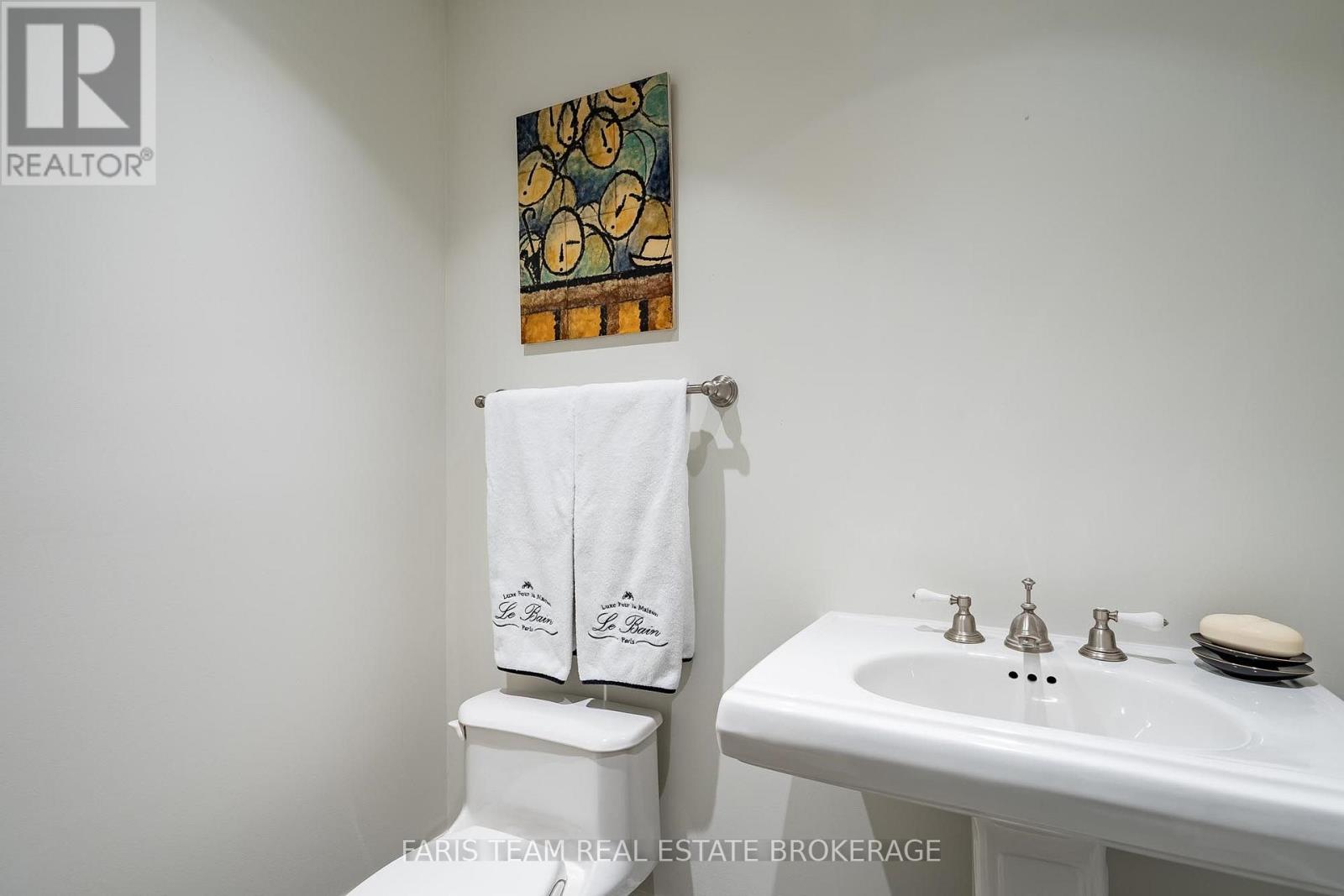 6 MIDVES COURT - Image 39