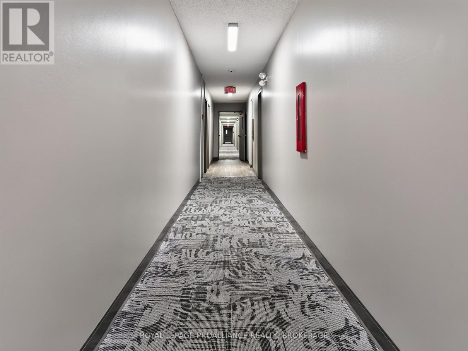 #411 316 KINGSDALE AVENUE - Image 4