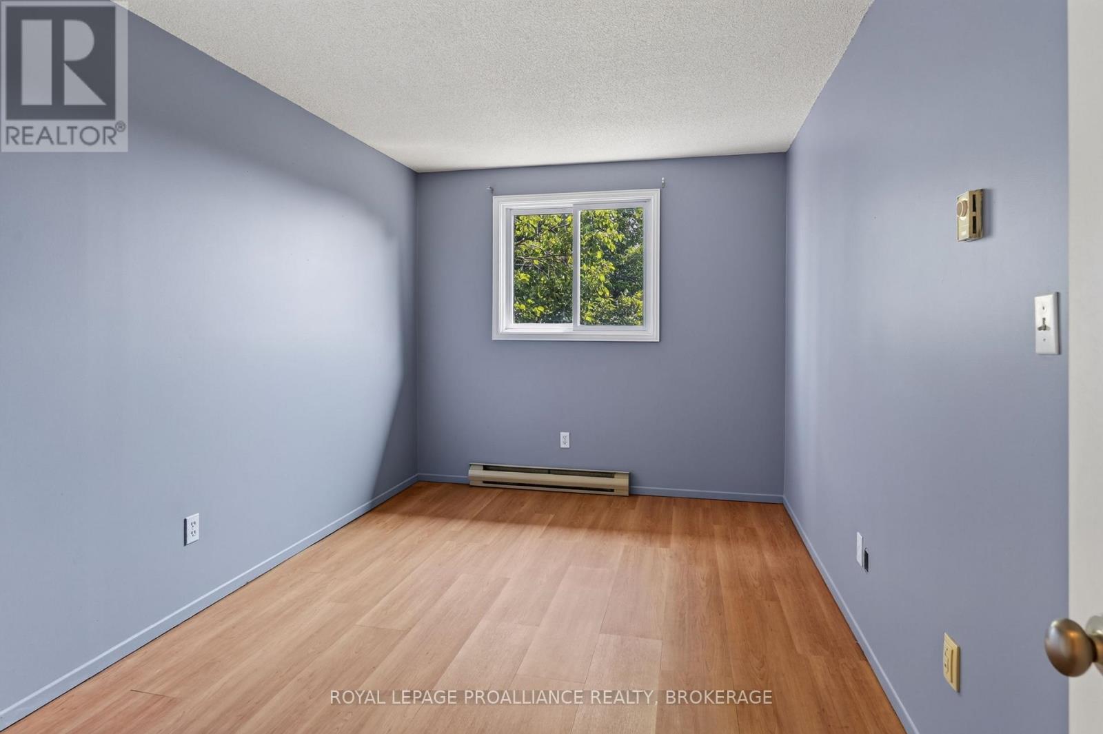 #411 316 KINGSDALE AVENUE - 13