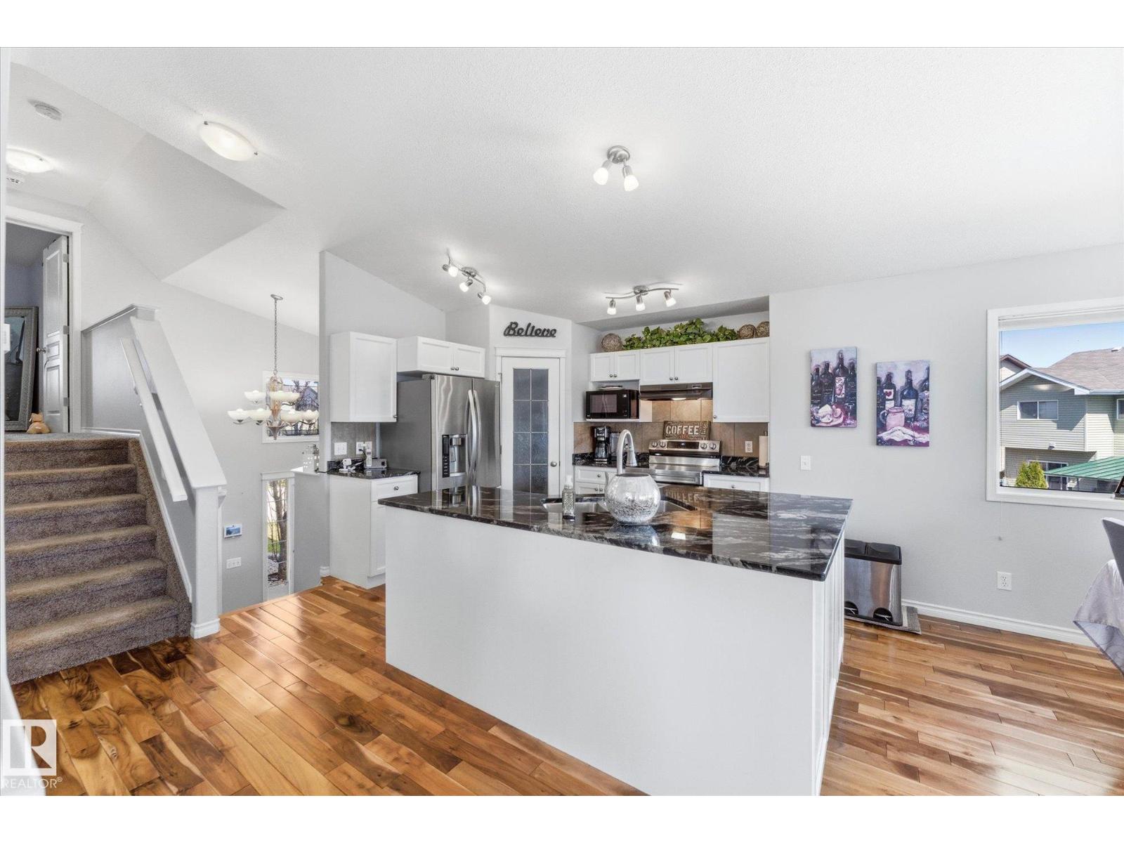 16303 37 Street NW - Photo 6