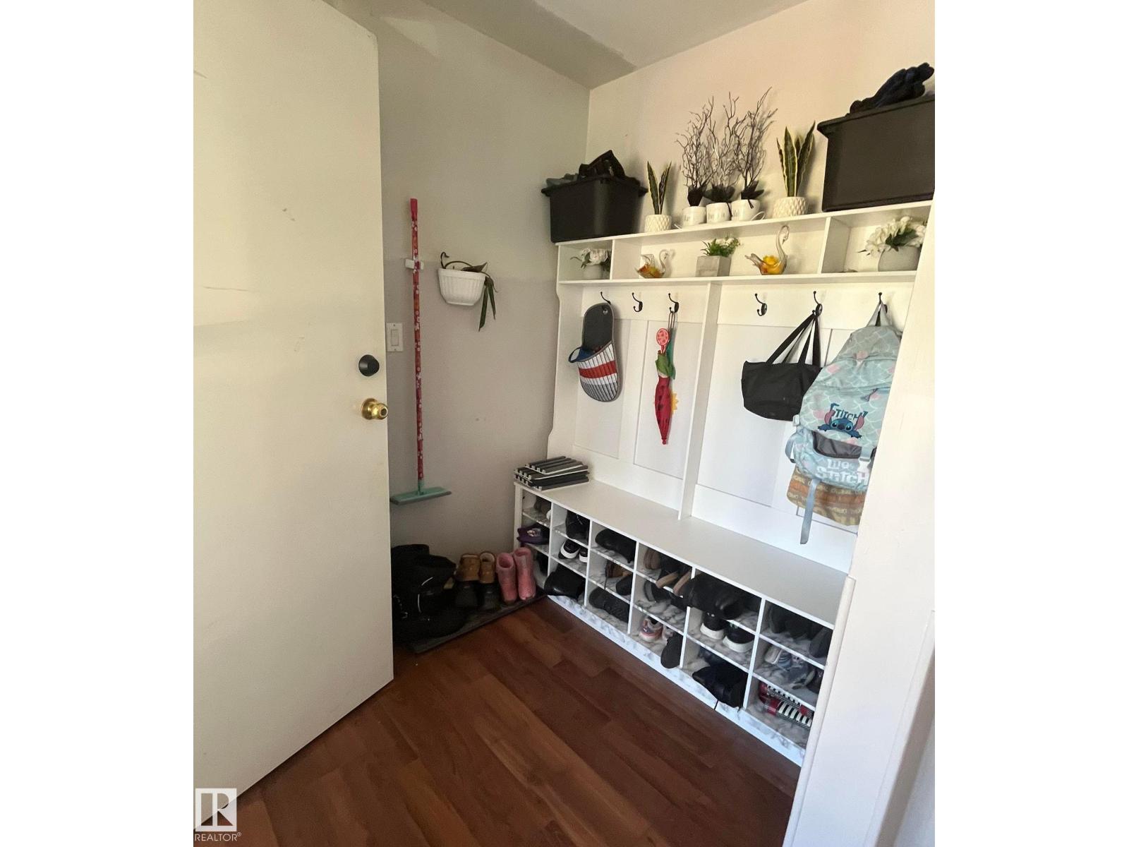 5027 49 Avenue - Photo 16