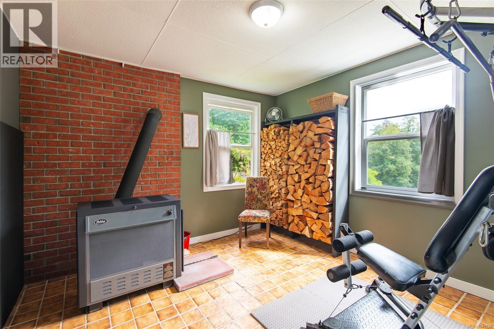 5330 Falls St - Image 24