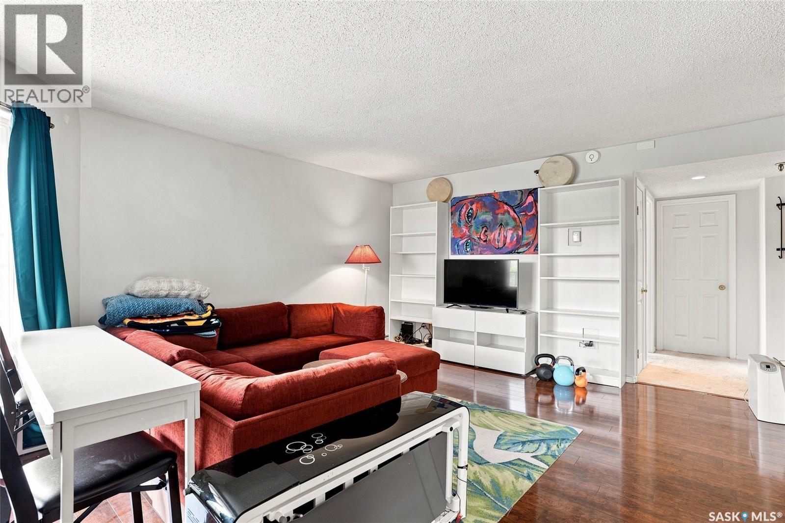 #702 717 Victoria AVENUE S - 11