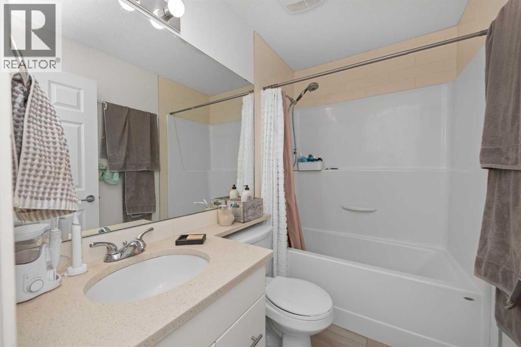 215 Legacy Boulevard Southeast - Photo 19