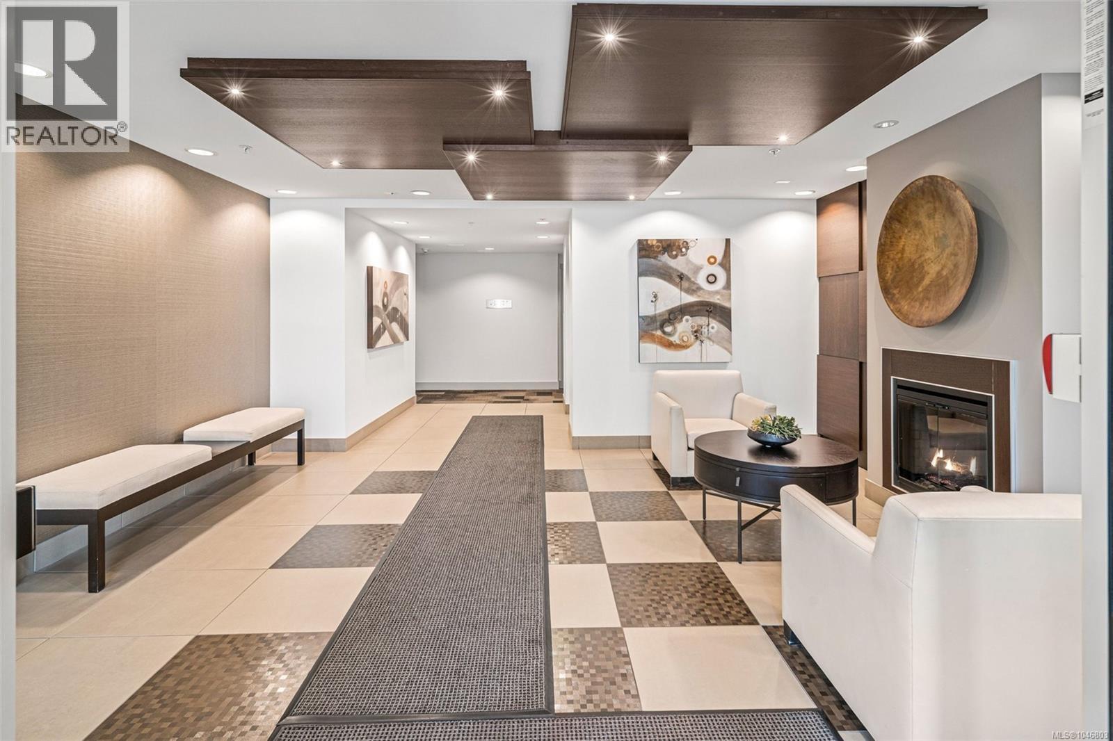 #402 999 Burdett Ave - 30