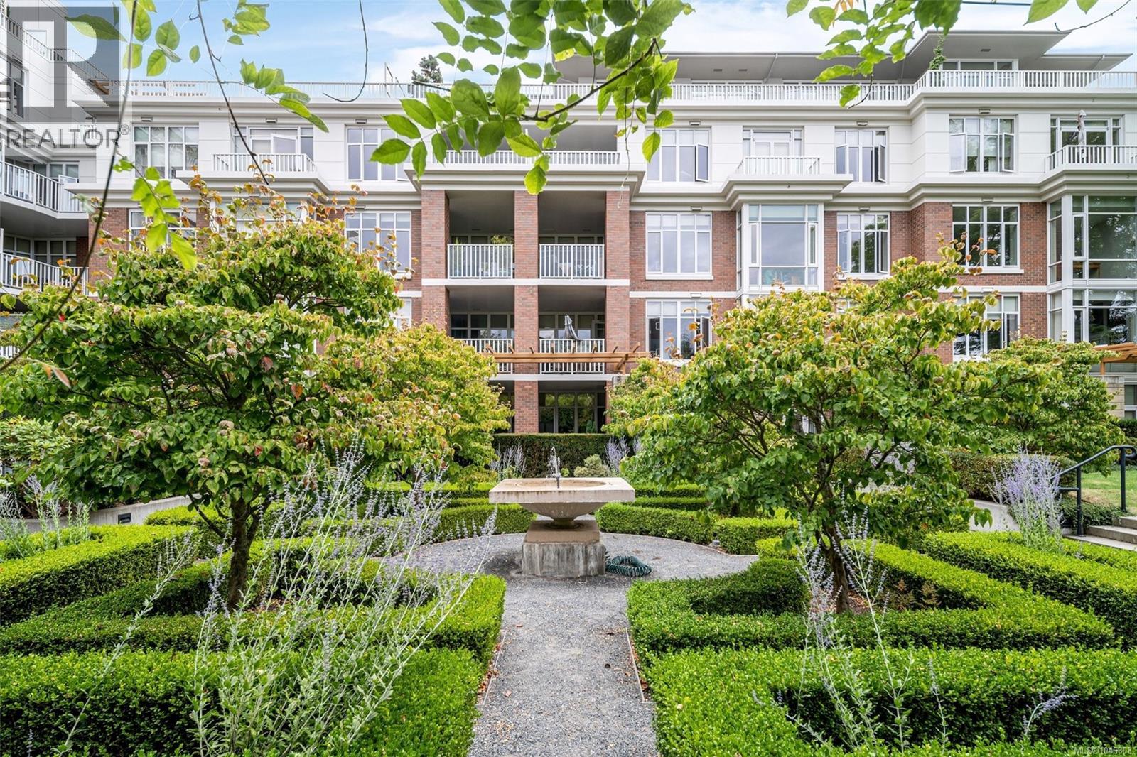 #402 999 Burdett Ave - 39