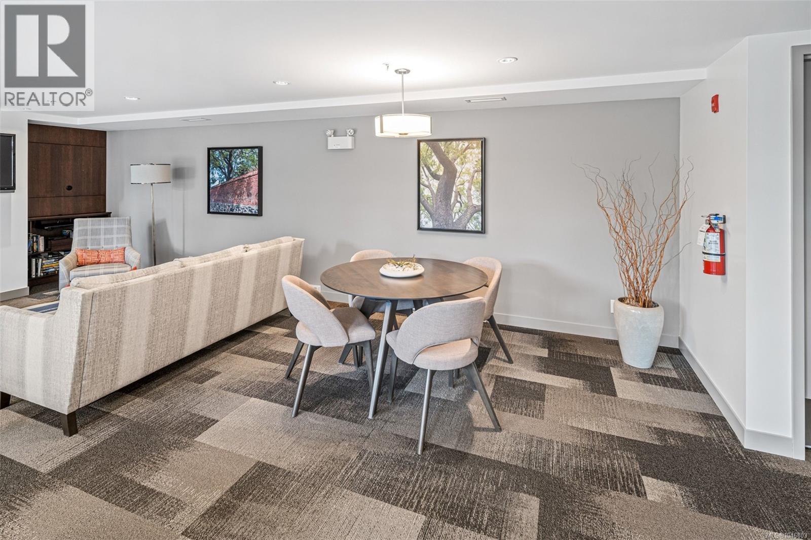 #402 999 Burdett Ave - 49