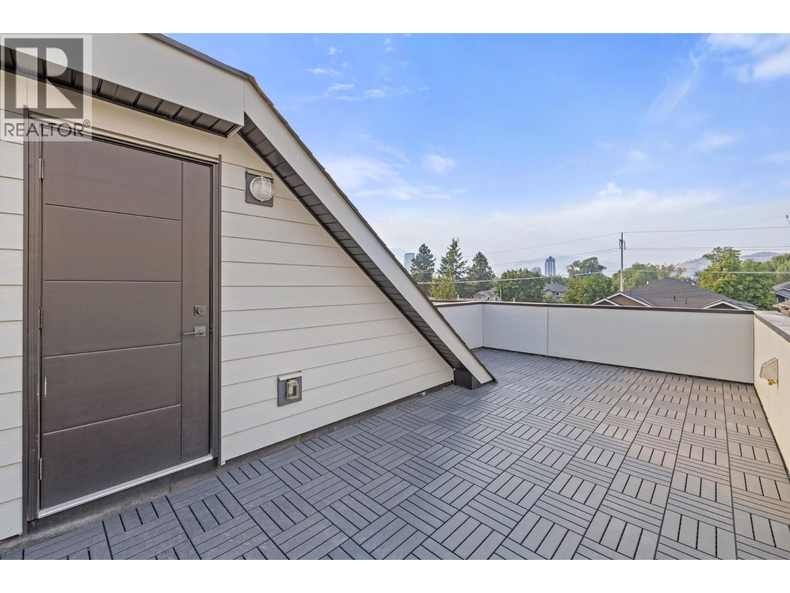 4 824 Glenwood Avenue, Kelowna
