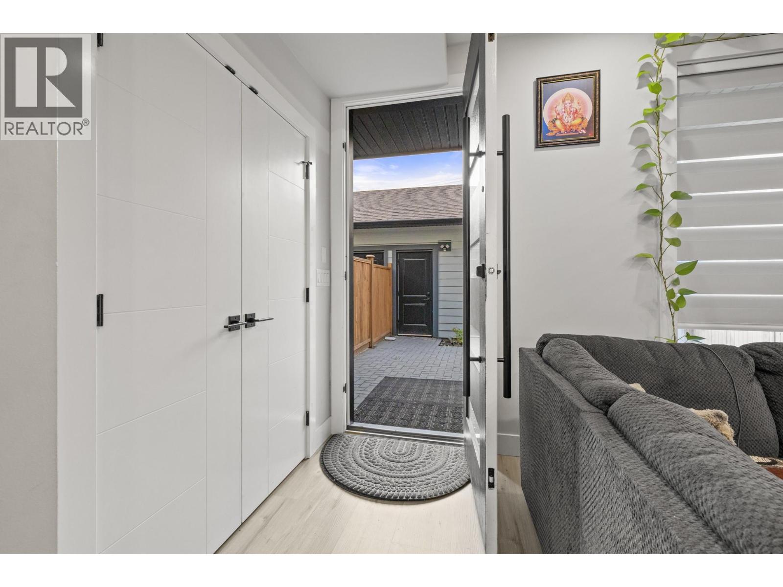 4 824 Glenwood Avenue, Kelowna